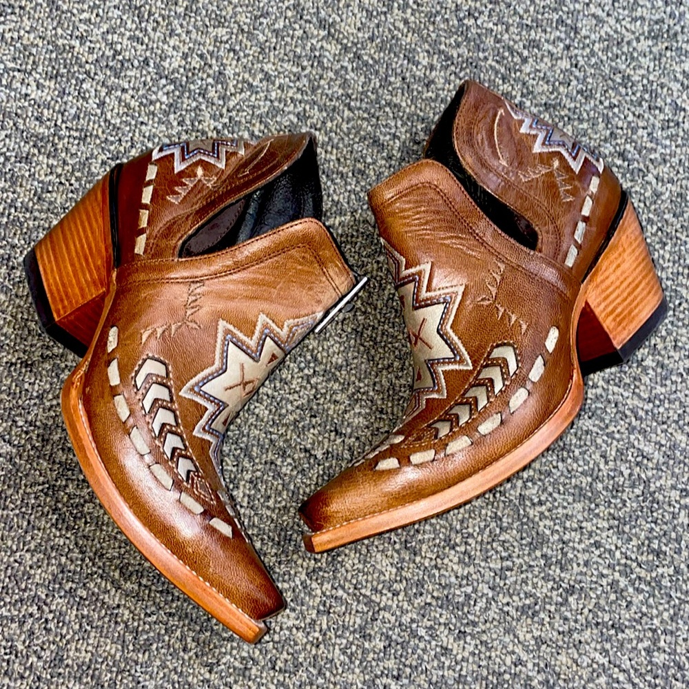 Dixon Bootie Embroidered